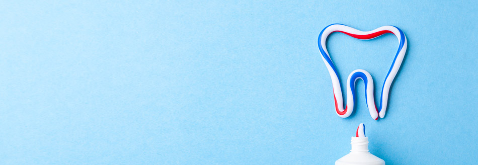 Zahnpasta-Reste aus der Tube bekommen: So geht's