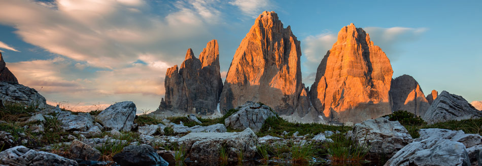 Die berühmte Felsformation drei zinnen in den Dolomiten