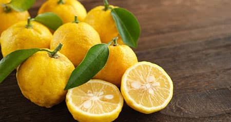 Dieses Obst ist eine: yuzu