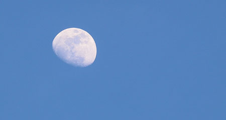 Aus der Kategorie Aha zum Thema mond tagsueber