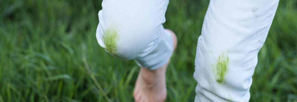 Diese Hausmittel helfen gegen Grasflecken