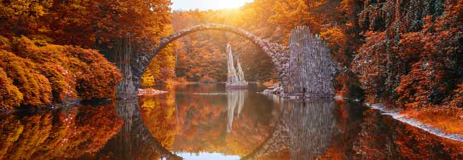 Die Rakotzbrücke im Herbst