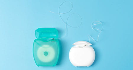 Vorsicht Fehler zum Thema Zahnseide in die Toilette