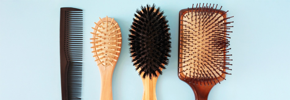 Life-Hack: Bürste reinigen mit Rasierschaum