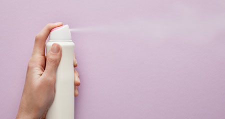 Deo auftragen: So geht es richtig (Pfft, pfft!)