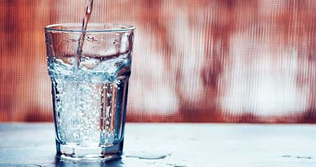 Macht Sprudelwasser dick?