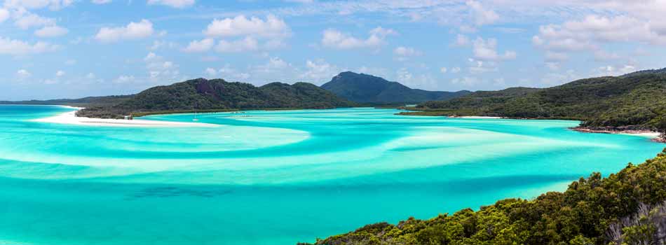 Der Whitehaven Beach auf den Whitsunday Islands an der australischen Ostküste