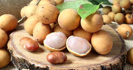 Dieses Obst ist eine: pitomba