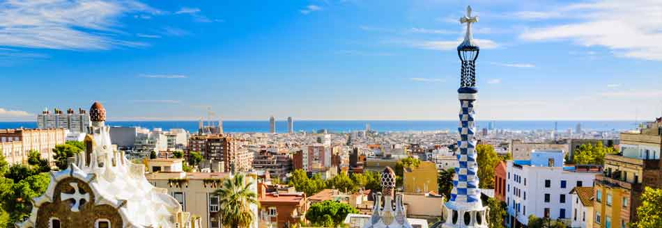 Blick auf den Park Güell in Barcelona