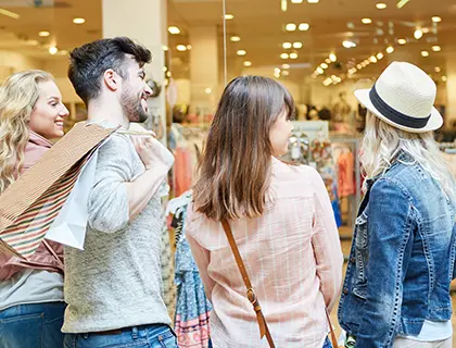 Löse deine PAYBACK Punkte in einen Gutschein von H&M ein und gönn dir was!