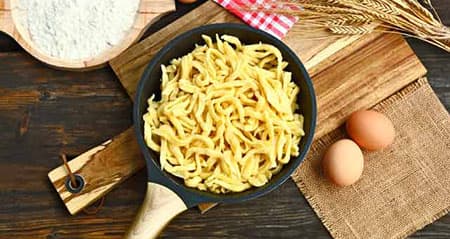 Die Nudel heißt spaetzle