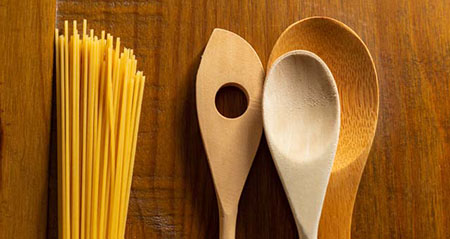 Aus der Kategorie Aha zum Thema loch nudelkelle