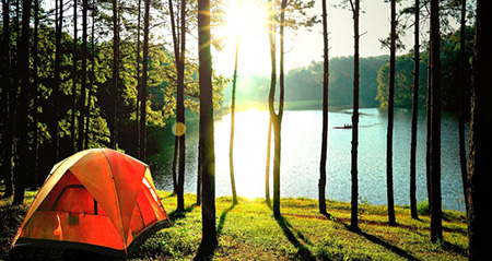 Urlaub zu Hause: Mikroabenteuer wie eine Nacht am See lohnen sich